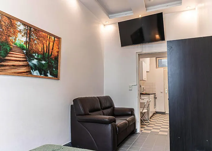 Apartment Welcoming Stylish Ideal For Long